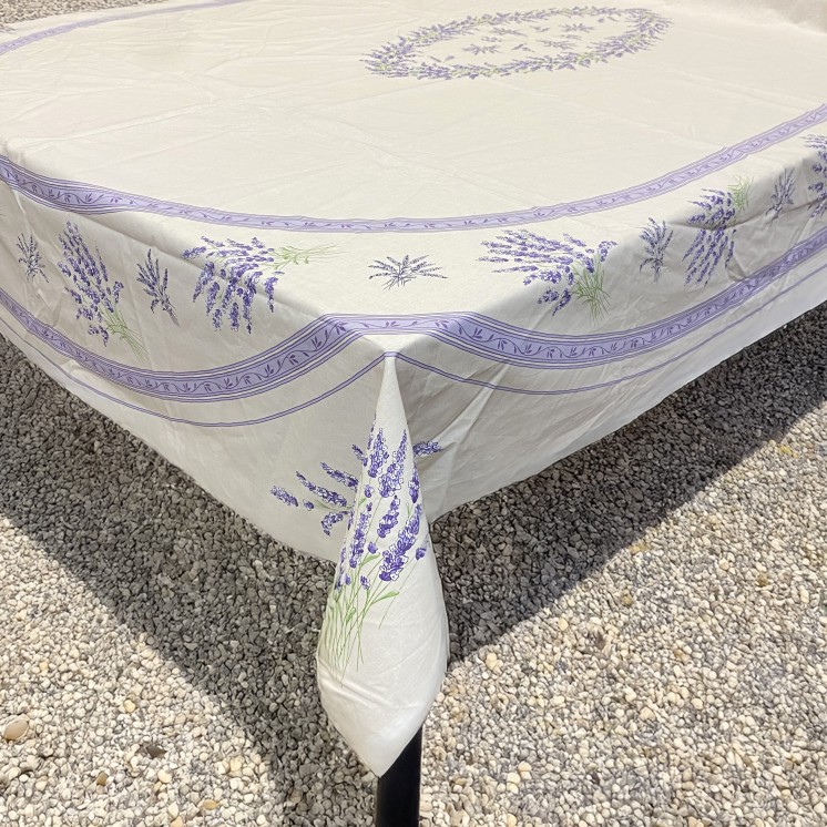 Nappe lavande grise