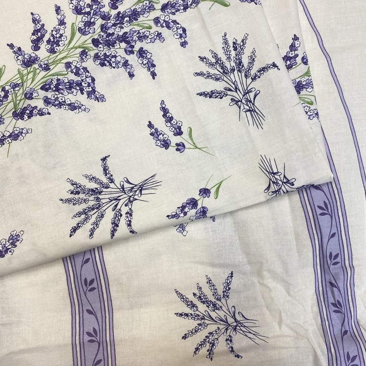 Nappe lavande grise